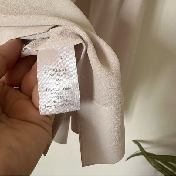 Everlane The Clean Silk Notch Long Sleeve Shirt Size 10 - Picture 7 of 7